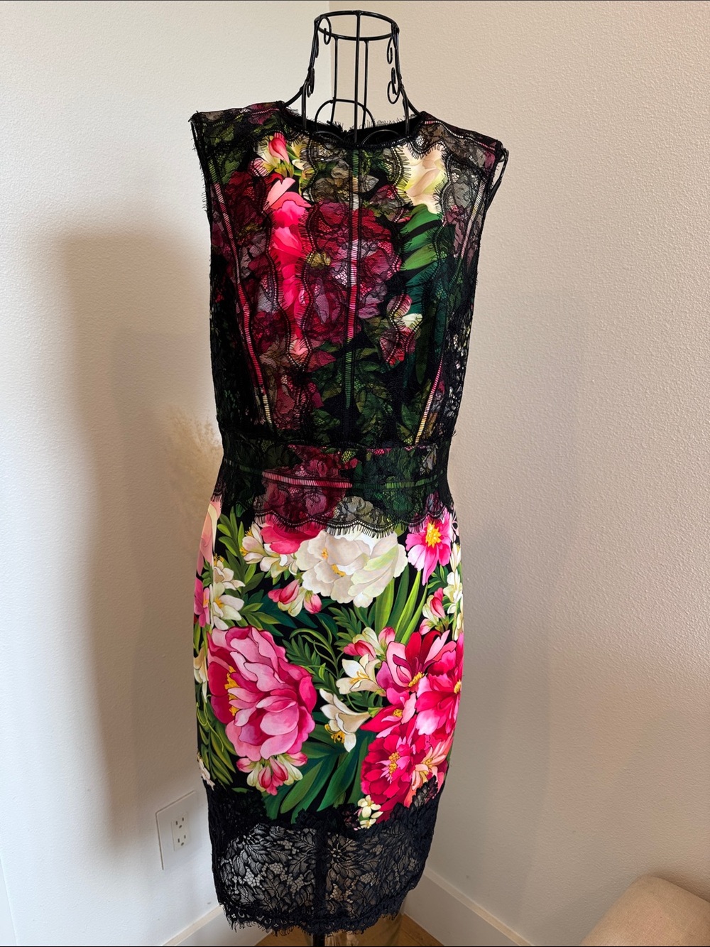 Tadashi Shoji Black Lace Floral Print Sheath Dress - Picture 4 of 14